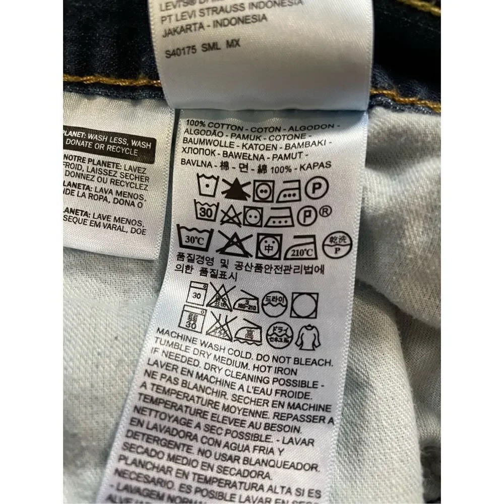 Levi’s Mens 505 straight leg jeans 38x32‎